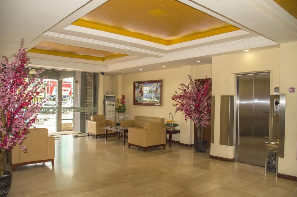 Green Leaf Hotel Янгон Екстериор снимка
